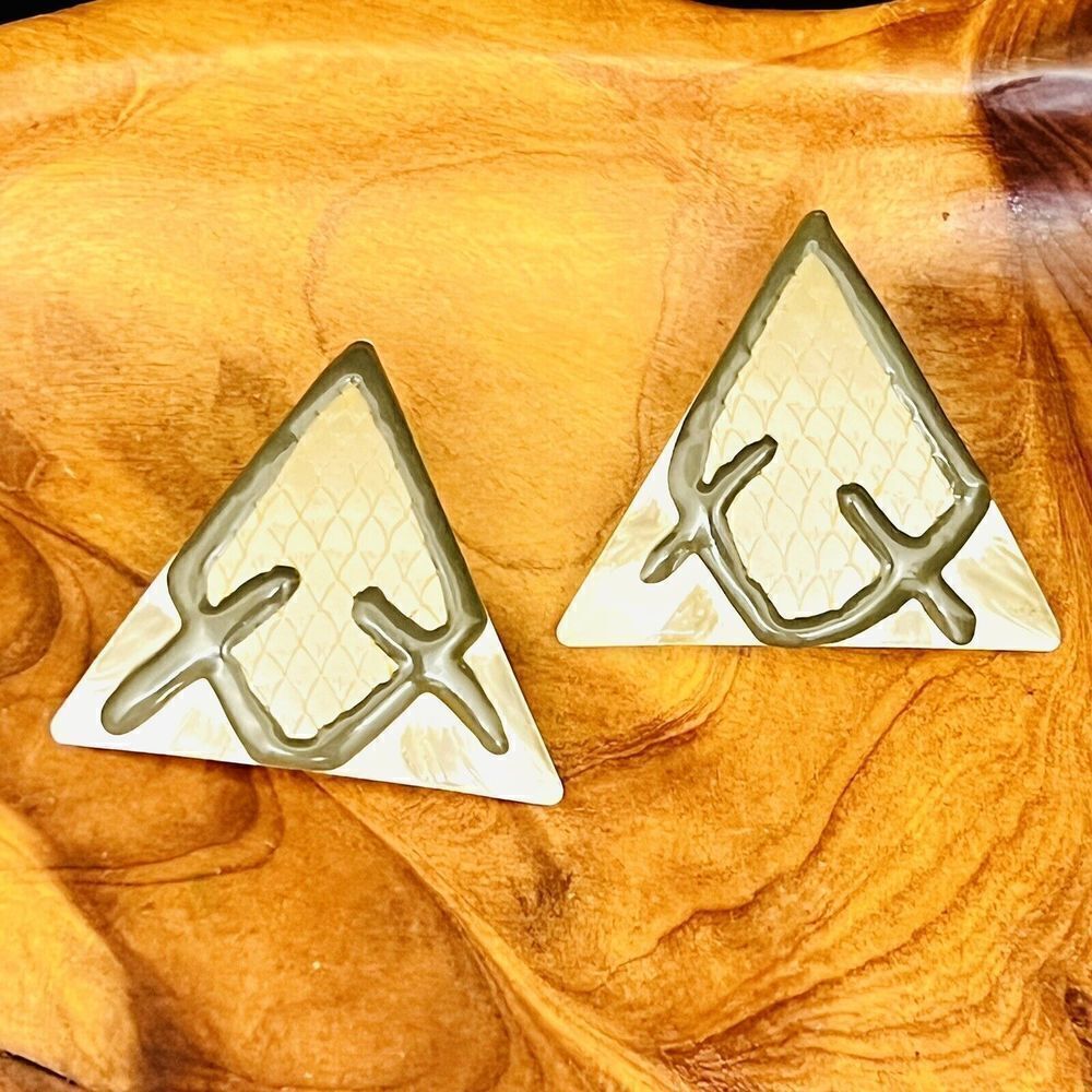 Vintage Enamel Triangle Earrings Large Chunky Shades Of Grey Pierced